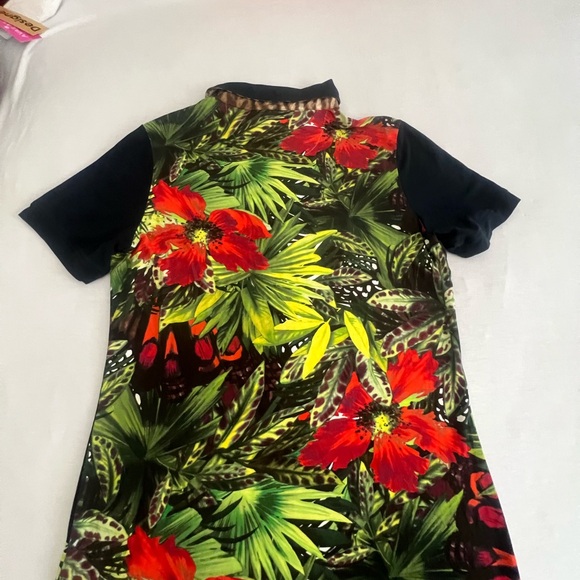 Bogner Navy and Multi Color Floral design polo shirt. Women size ML (EU 40) - Picture 1 of 6